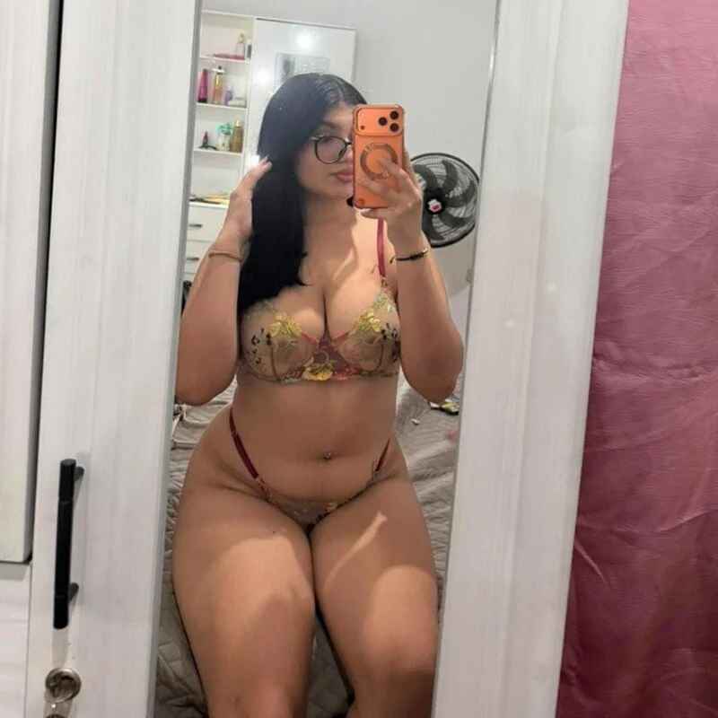 Daphne_Brow