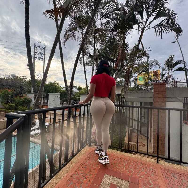 MEGANTARLY09