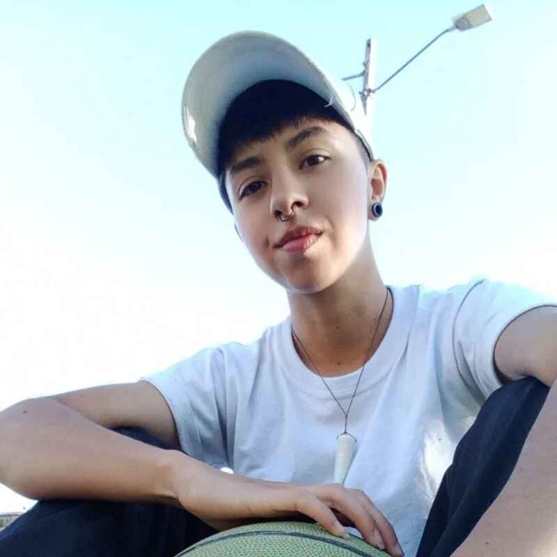 tommy_blue