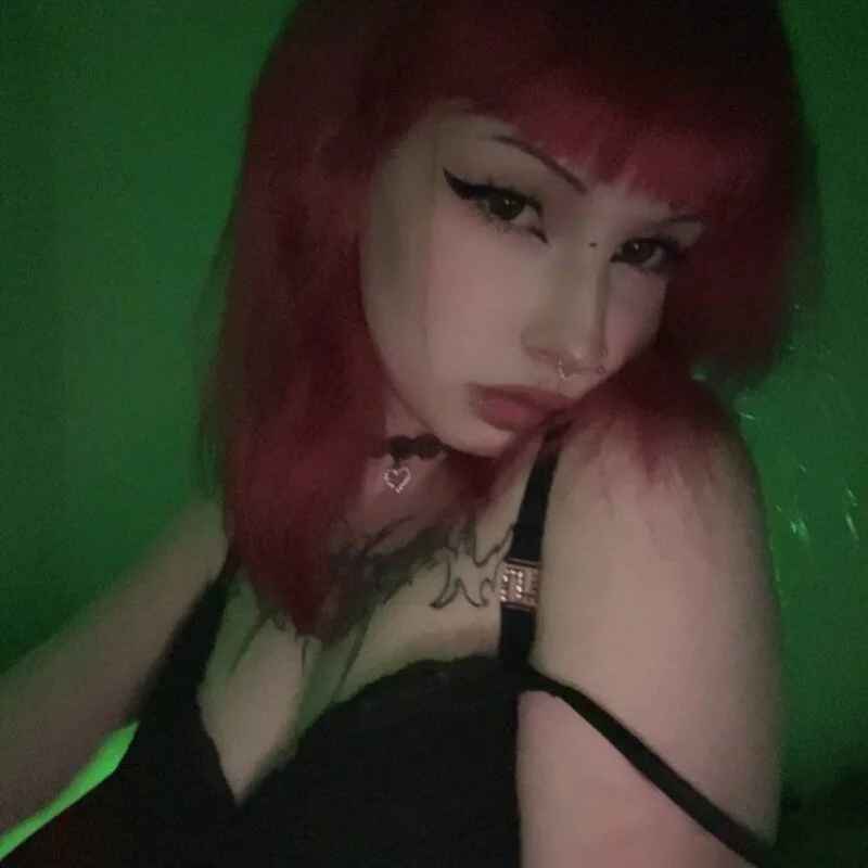 MiaBunnyKiss