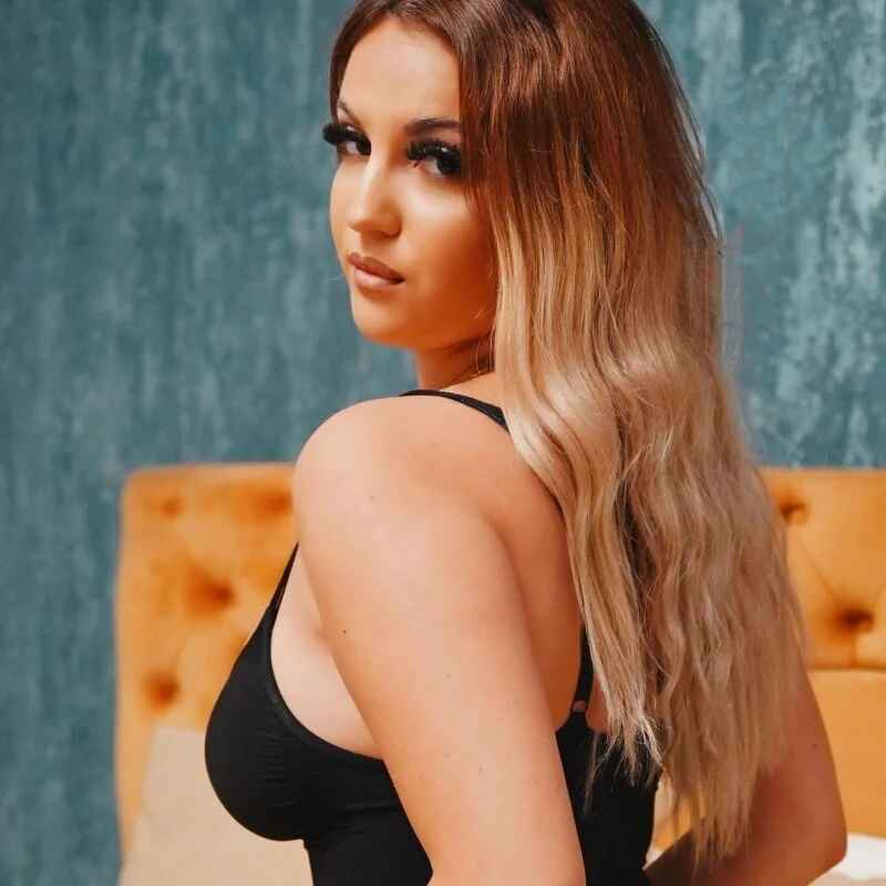LorraineTease