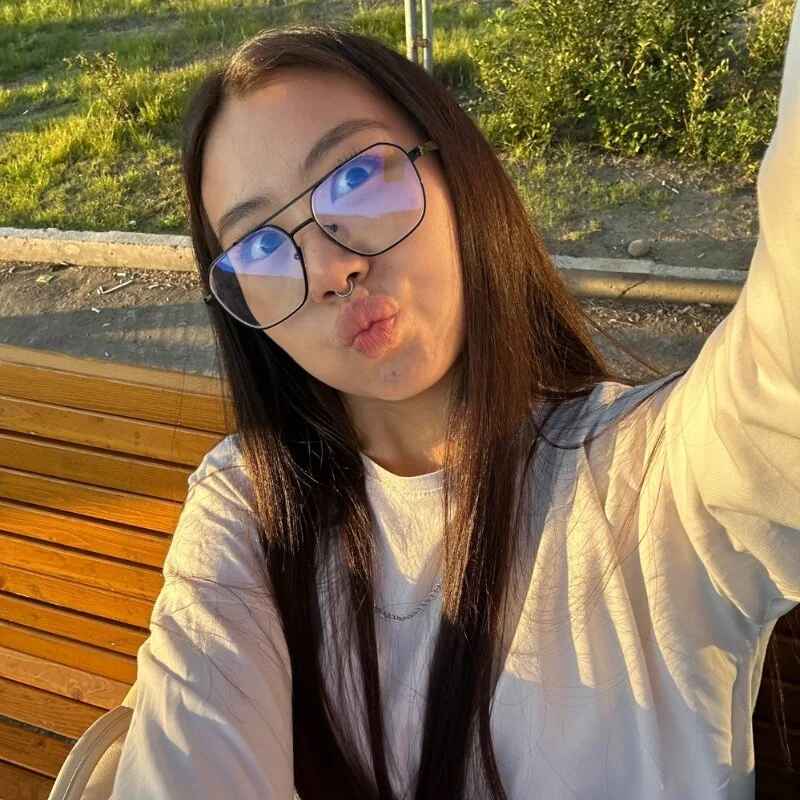 mimi_frost