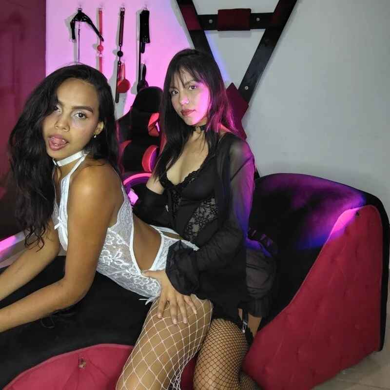 Julieta_and_Lola