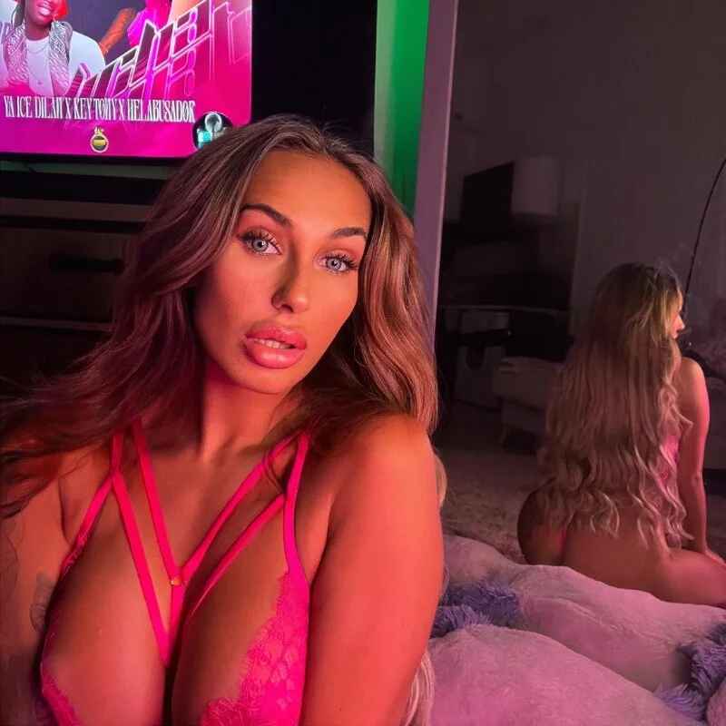 Rosieredxox