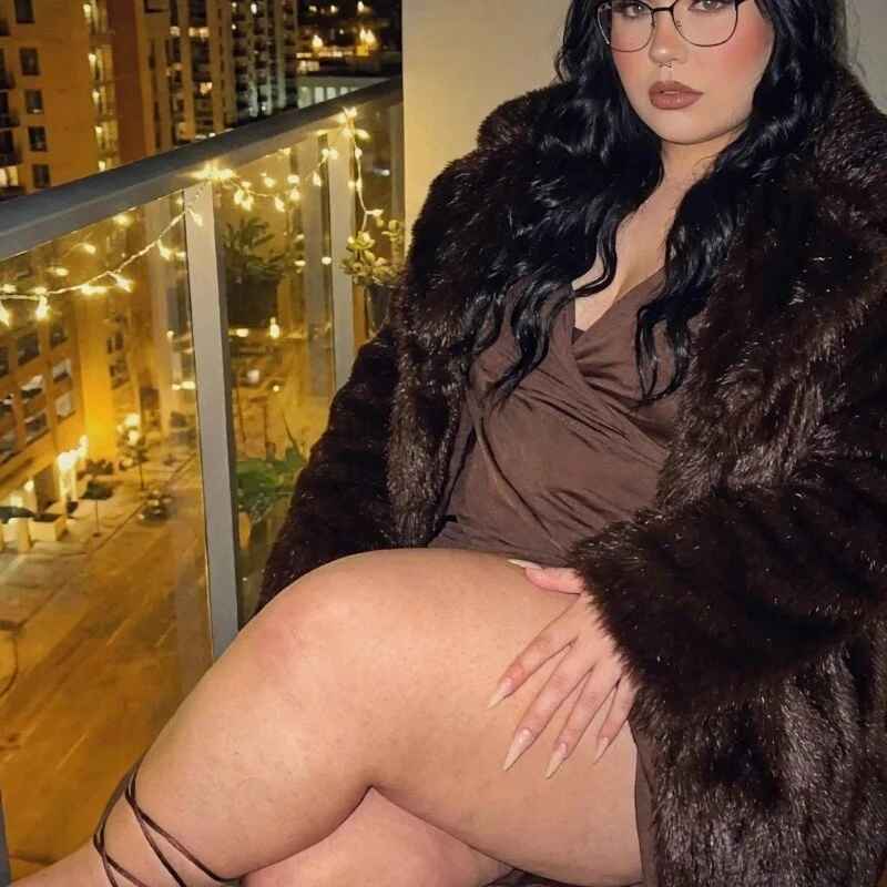 nanda_hot_
