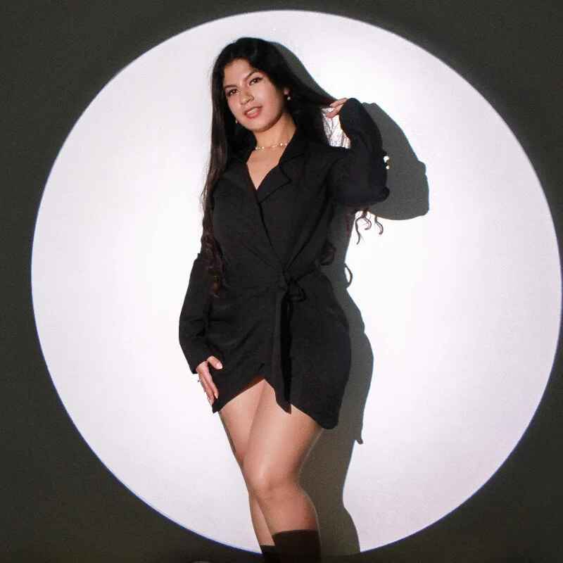 lizziemontana2