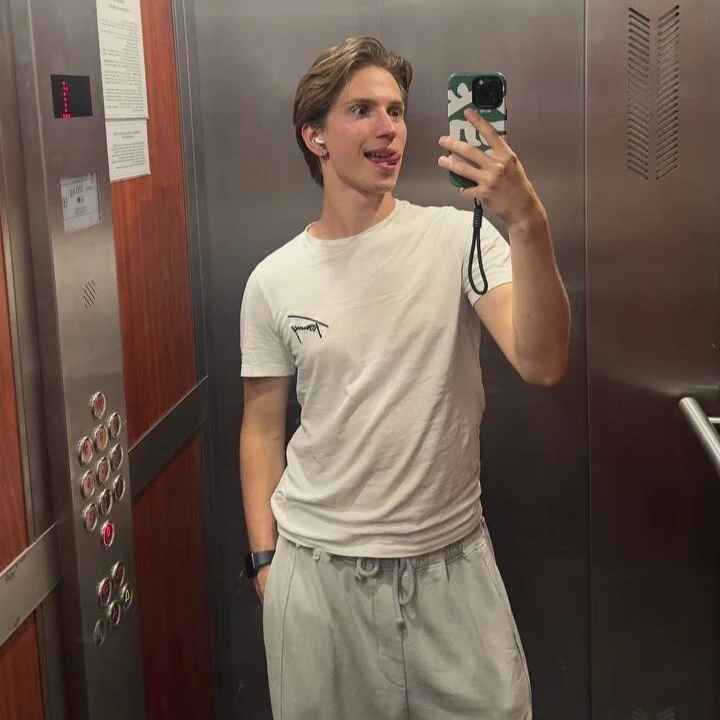 LeoWild1