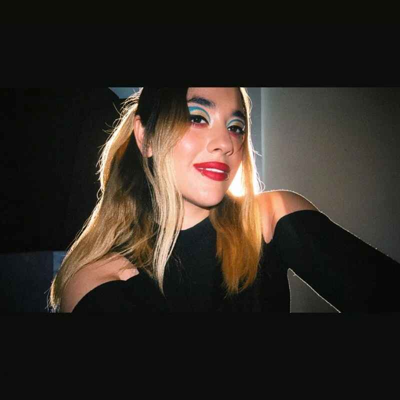 Nikhollee