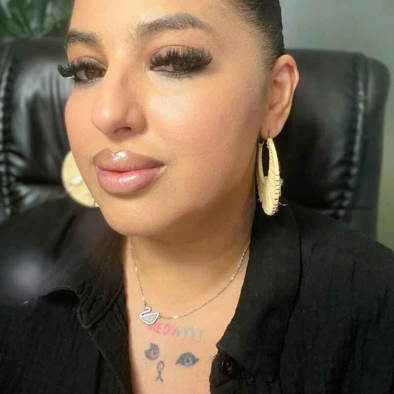 BustyAllyy