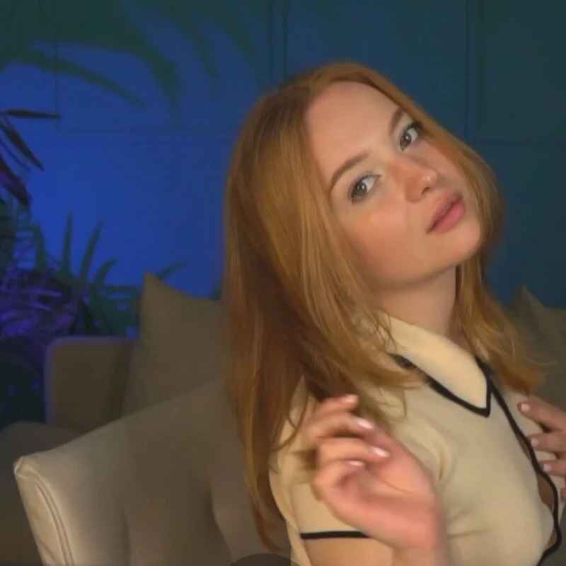 emma_blush69