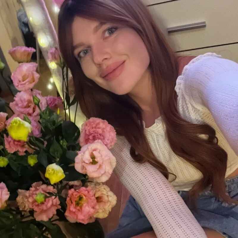 CherryRed_Girl