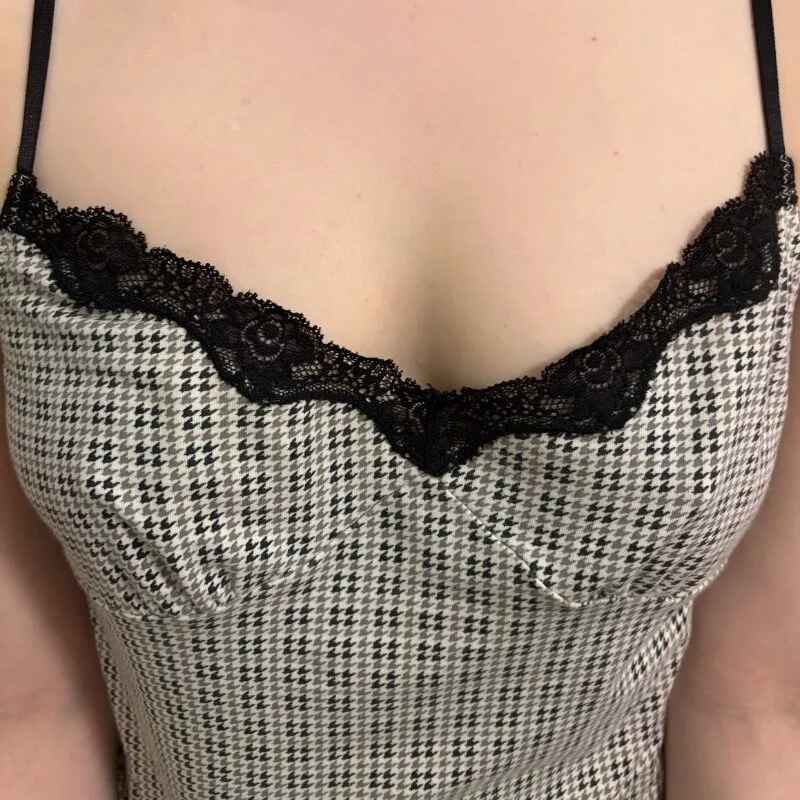 fu-fude_haishin_wife