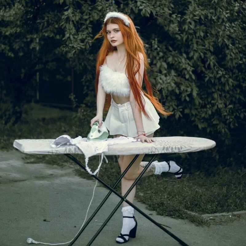 ElarisCrowe
