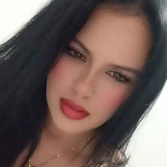 camila_leani