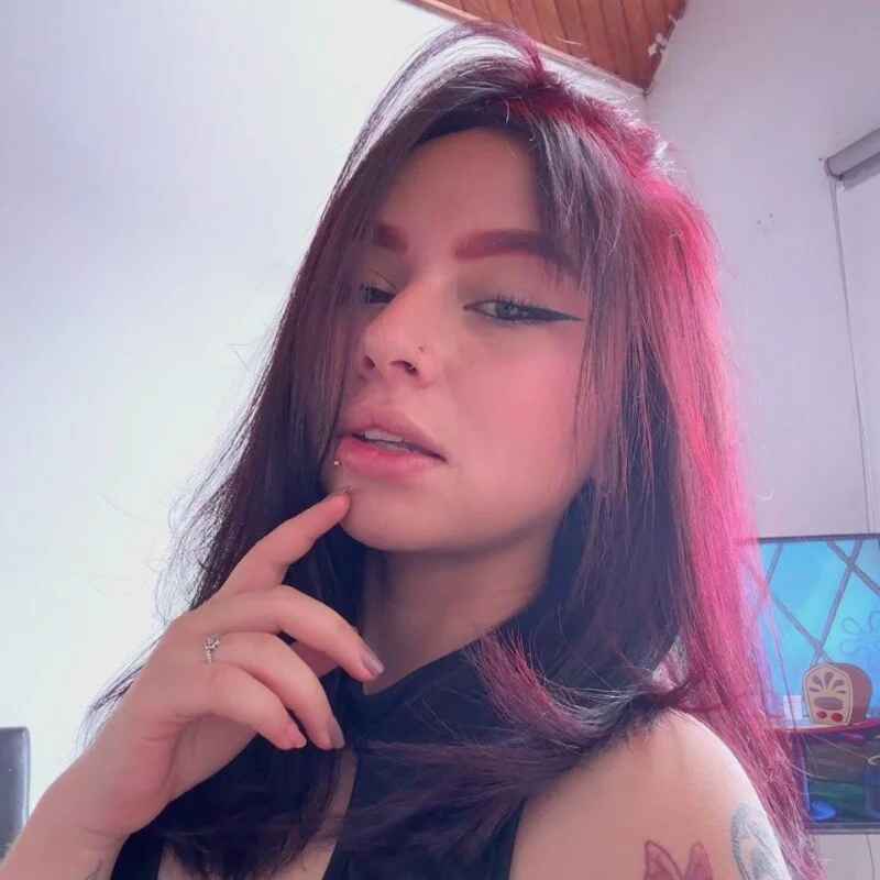 Kira_Pinkk