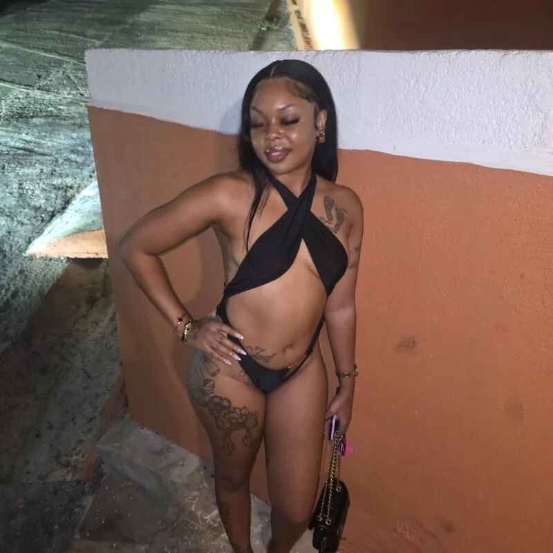 PrettyGirlMercedes