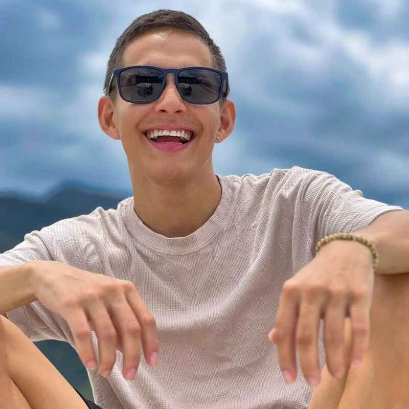 IzanArias