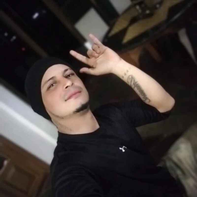 AkYGKghu_23