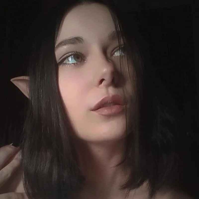 Chloe_Cherrys