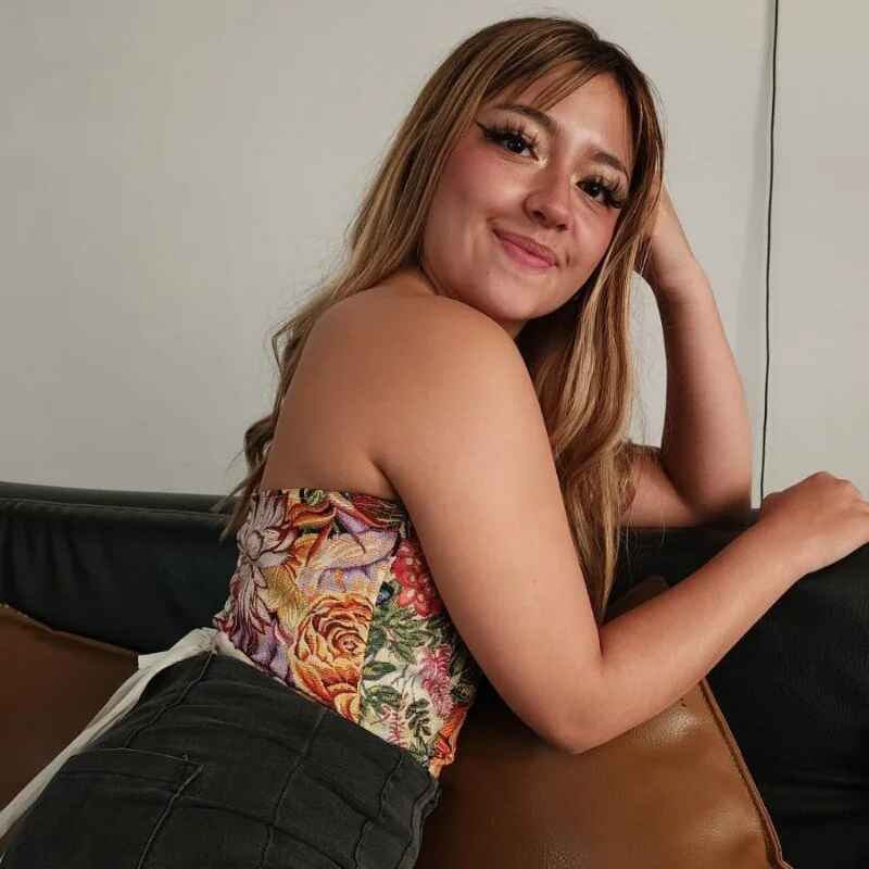 Mila_Blonde1