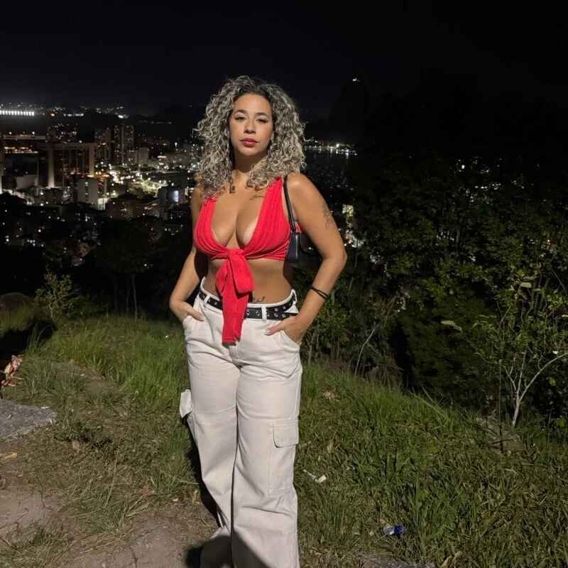 vivianeleoa