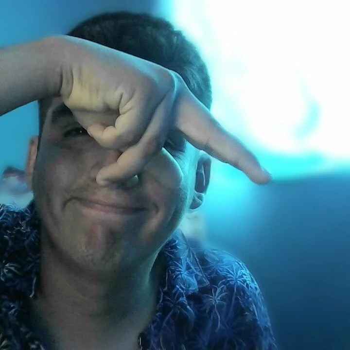 AlexV2002