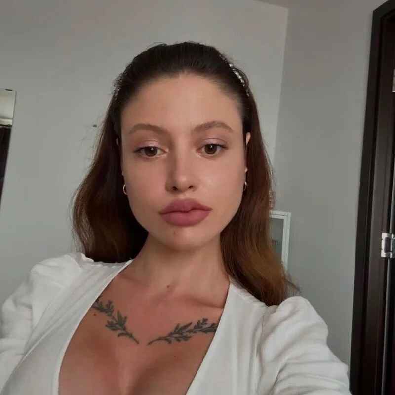 anisefoxxy