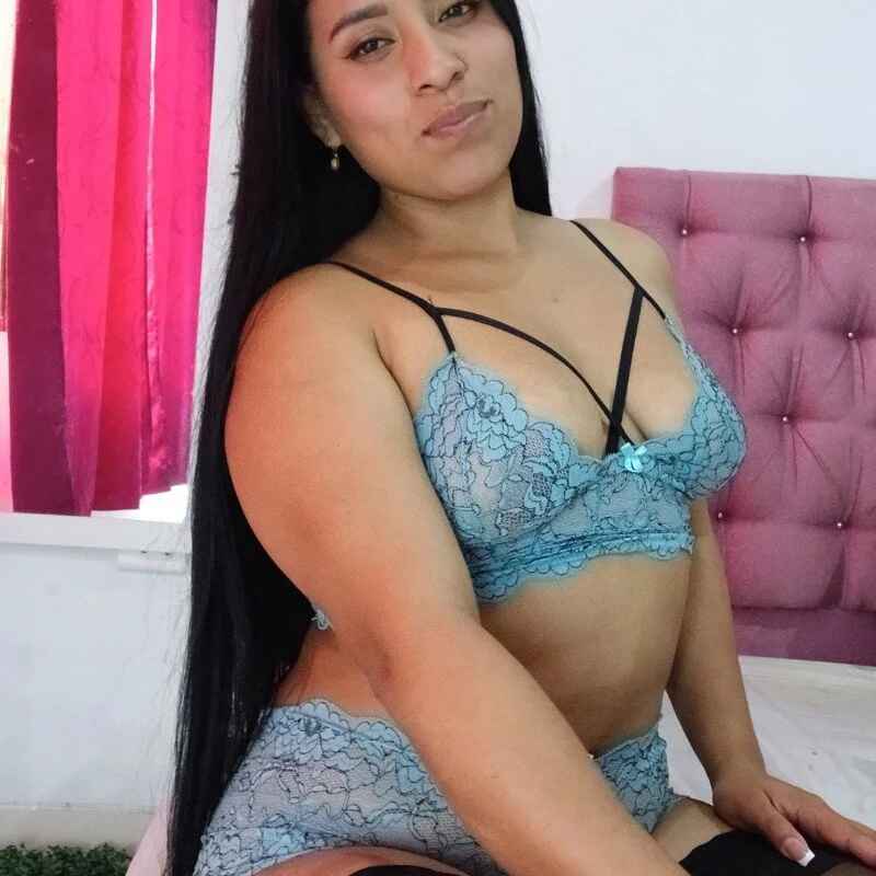 Sexy-Hanna-