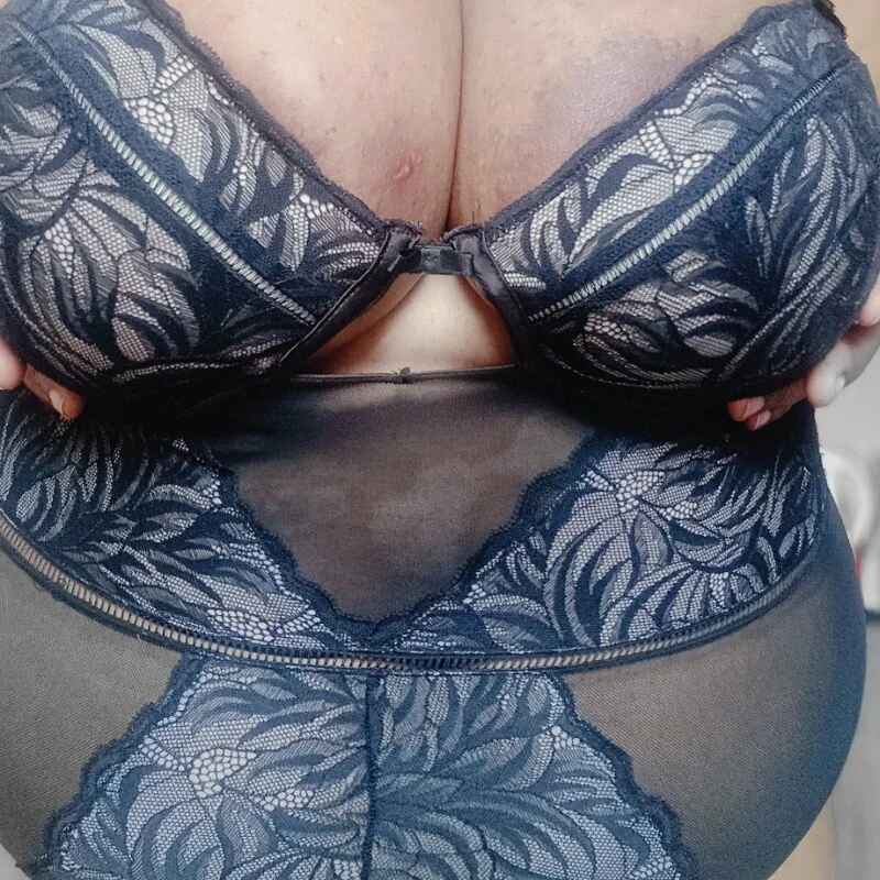 CandyBoobsXx