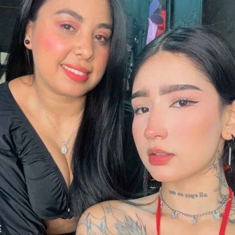 Miss_Nemesis_slave_Emaa
