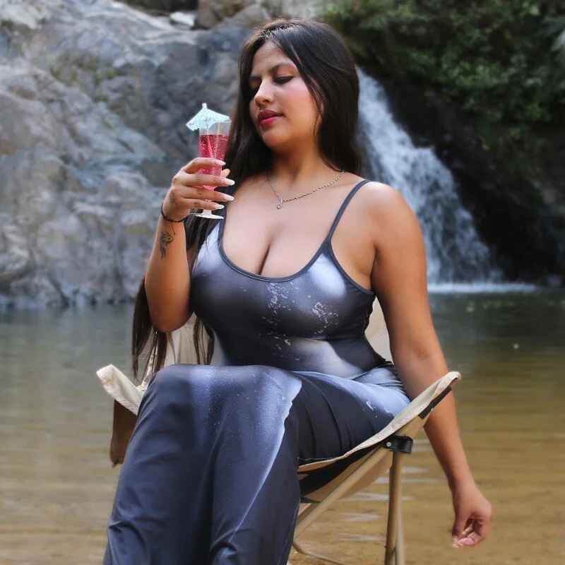 kaia_boobs