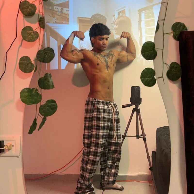 Young_laroi