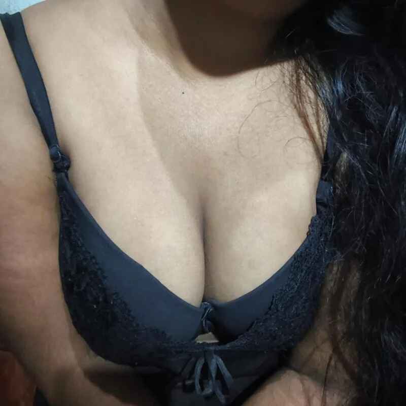 Blissfull_Esha