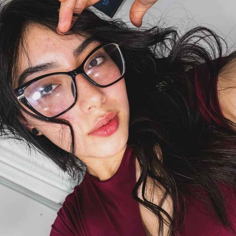 Viollette_Kat