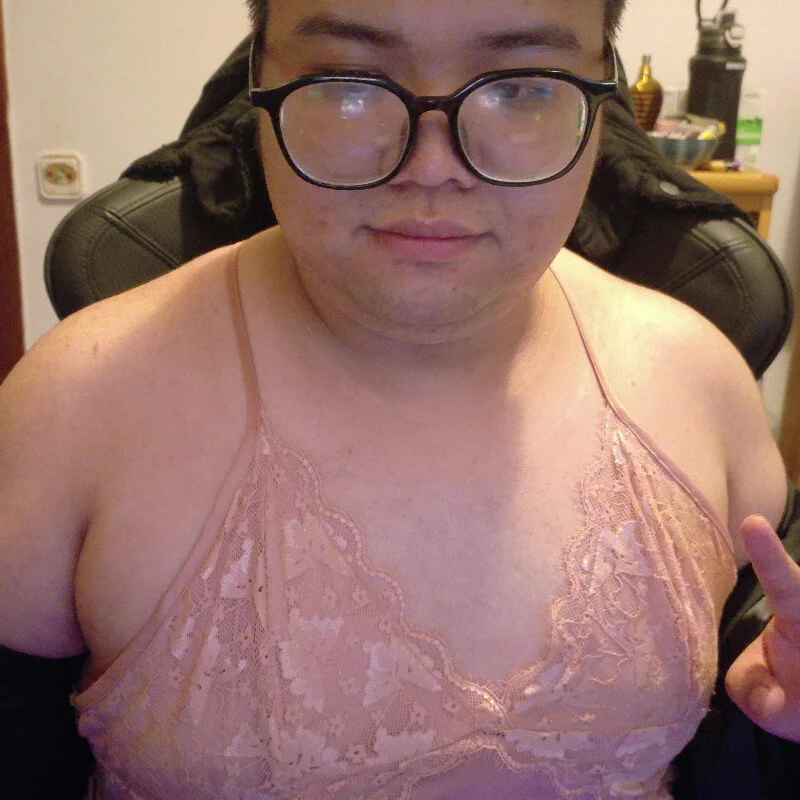 ngoccrossdress