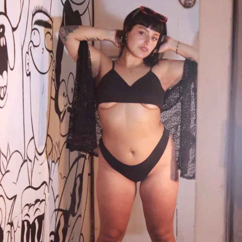 Amber_b_