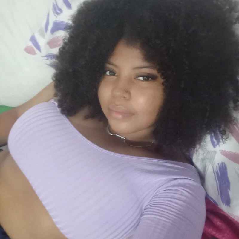 _Curvyqueen