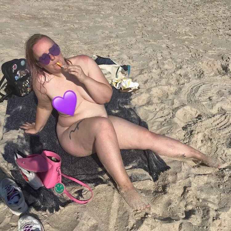 PeachesLair