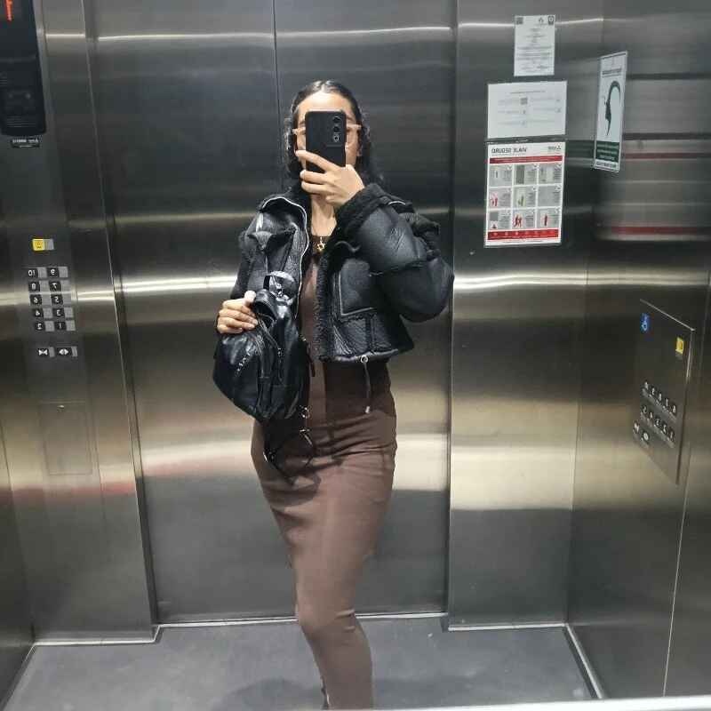 Lynna_Dear