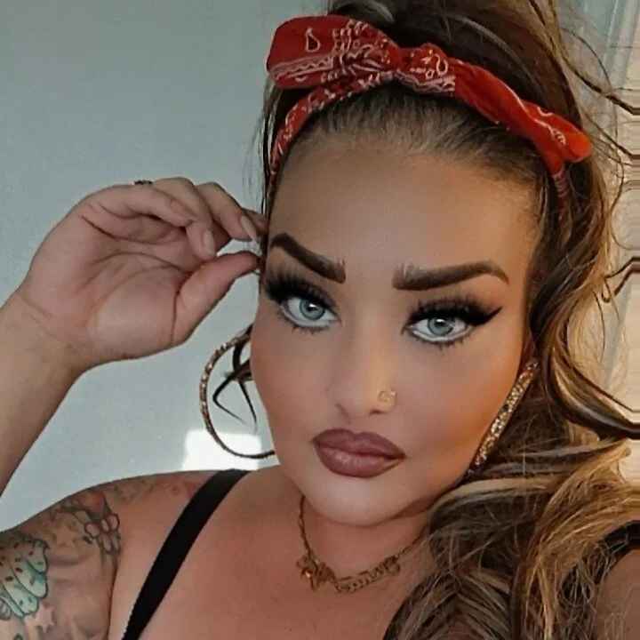 Ms_Dangerous_Curves