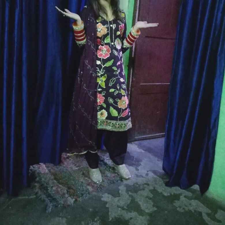 hot_laxmi2