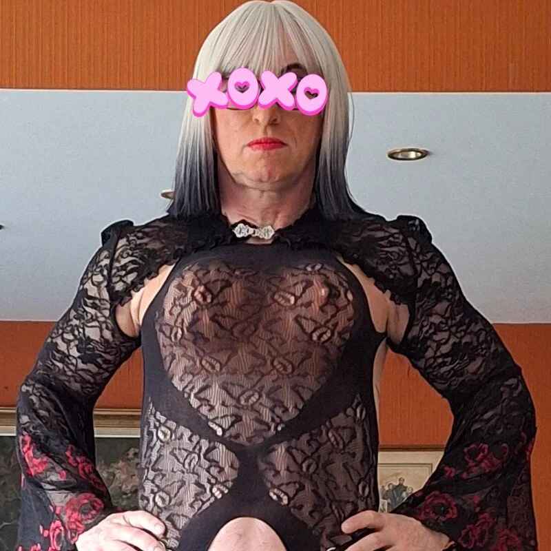 SadiaCrossdresserSlet