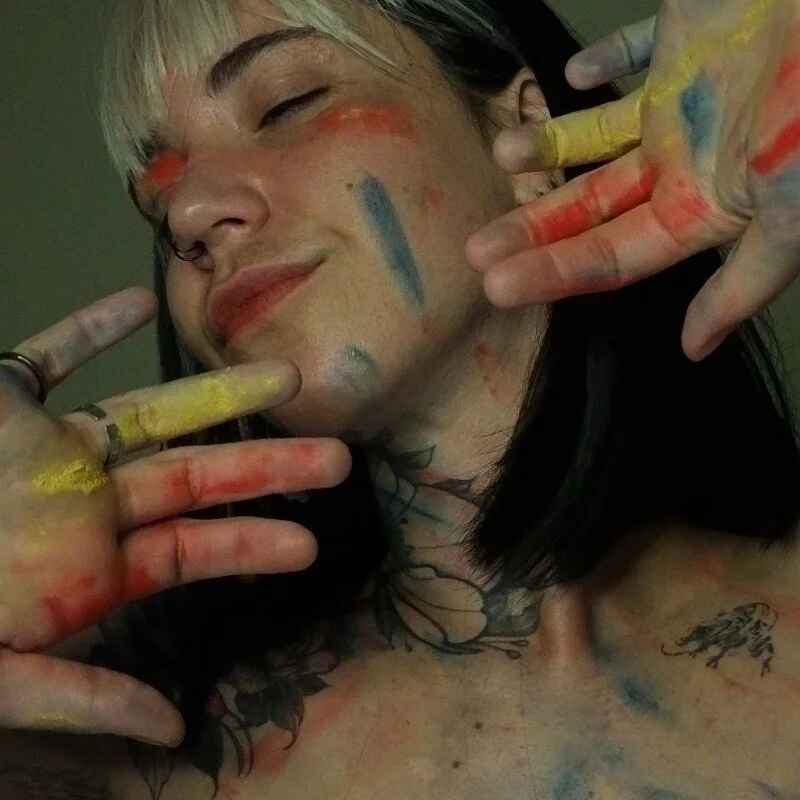 Artsy_Peach