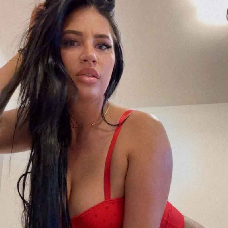 Sadie_Banks_