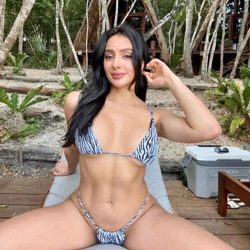 Milana_De