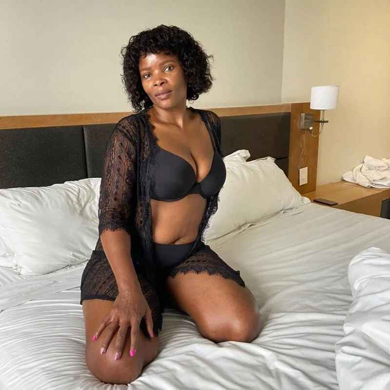 QUEENSHEBAxx01