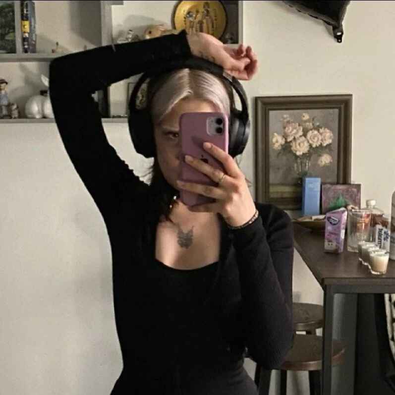Cara_Delfloren666