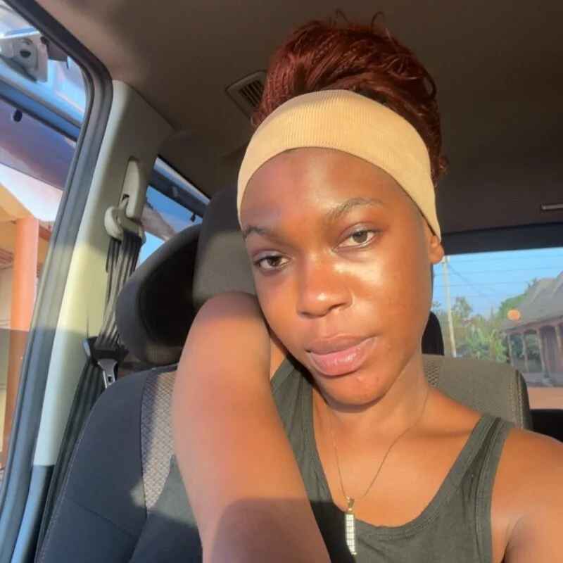 ebony_petitebody02
