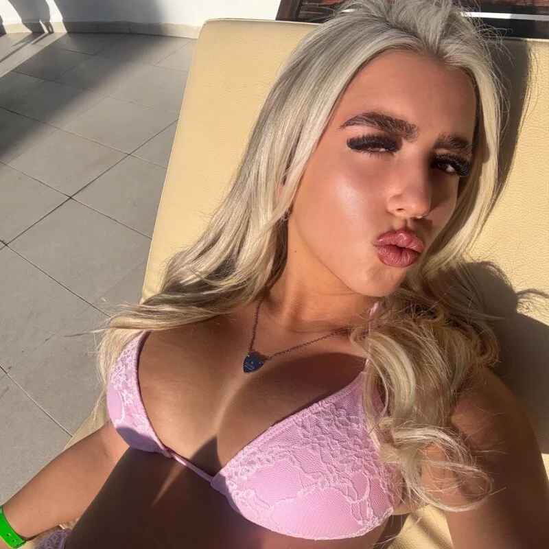 BlondeBetty