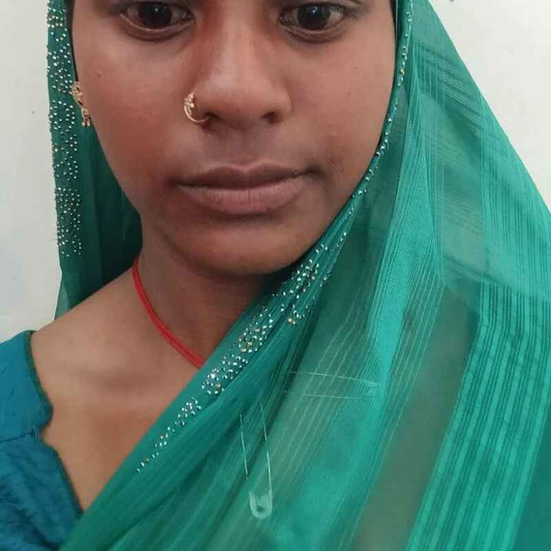Hot_khusi753